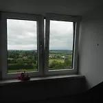 - Restaurant Uit De Kunst