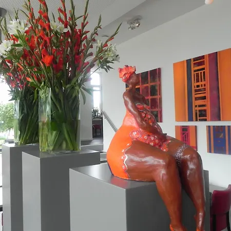 Szálloda - Restaurant Uit De Kunst 3*
