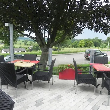 - Restaurant Uit De Kunst