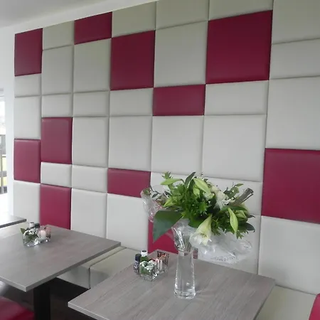 - Restaurant Uit De Kunst Vijlen