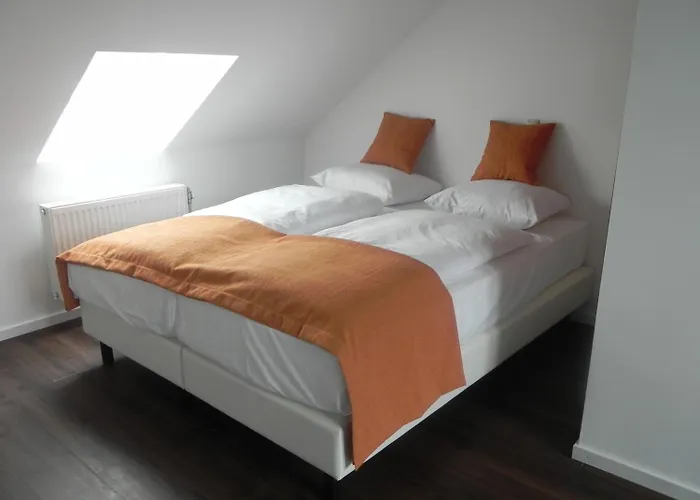 - Restaurant Uit De Kunst 3* Вейлен