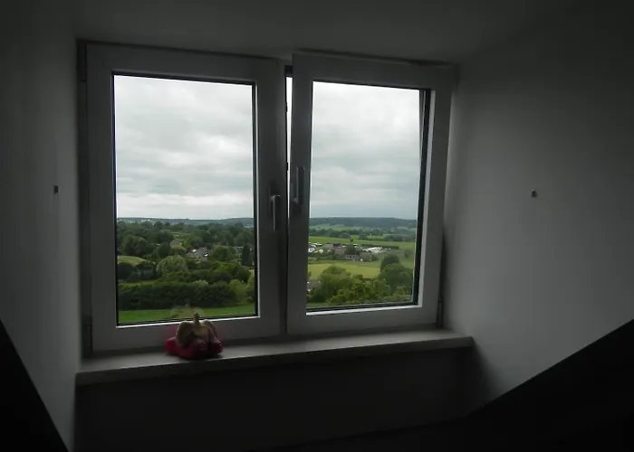 - Restaurant Uit De Kunst